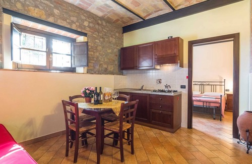 Ramazzano Casa | Secluded Mansion in Perugia with Hot Tub