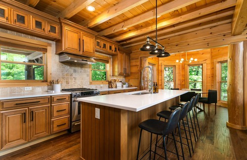 Topton Casa | Secluded, Modern Cabin, Views, Lake, Private Dock, Now with High Speed WIFI