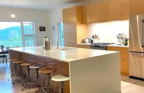 Canaan Casa | Secluded Mountain and Lake View in Canaan, NY