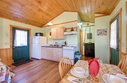 Bryson City Cabina | ¡NUEVO! Cabaña aislada 'Gone Hunting' con bañera caliente