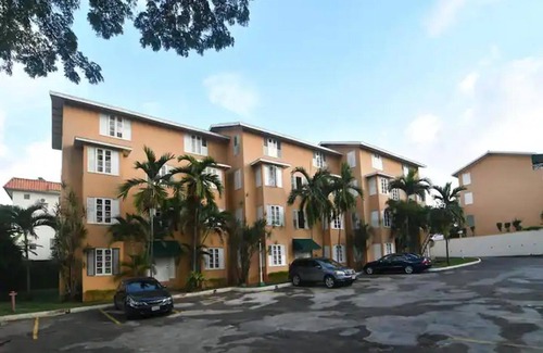 Saint Andrew Apartamento | Secluded Ravinia Gem in Kingston 6