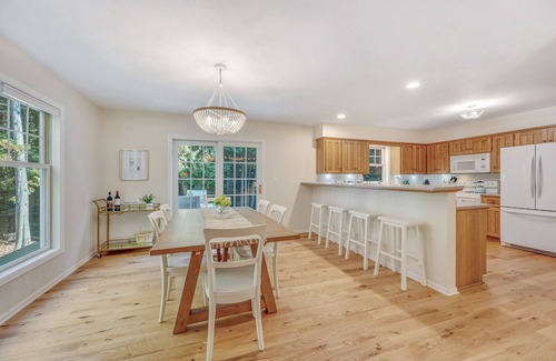 Rowleys Bay Casa | Secluded Retreat near Sister Bay, 2 King Masters, Backyard Oasis, 1 Min to Beach