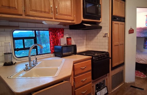 Gordon Casa | Secluded RV on mountain bluff overlooking lake with large deck. Hiking &biking
