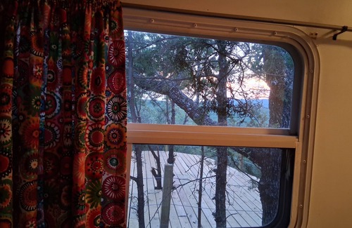 Gordon Casa | Secluded RV on mountain bluff overlooking lake with large deck. Hiking &biking