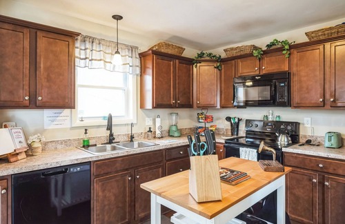 Brogue Casa | Secluded Scenic Retreat, Amish Country, Vineyards