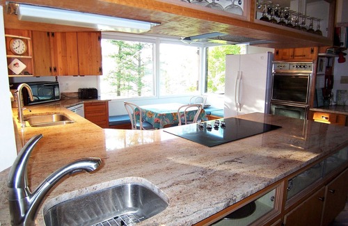 Polson Casa | Aislado Swan Family Home en el hermoso lago Flathead
