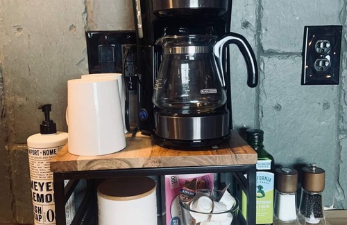 Sweetwater Cabina | Secluded TREEHOUSE Full bath, Seclusion, Mtn View, Kitchen, Fireplace