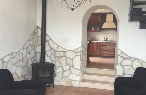 Pietranico Villa | Villa aislada con piscina privada en el corazón de la campiña italiana