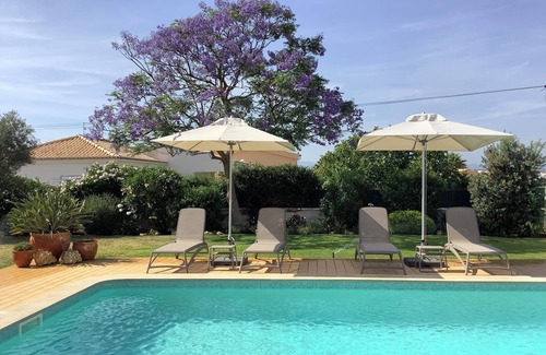 Ferragudo Villa | Villa aislada de 2 dormitorios y 2 baños con piscina privada y amplio jardín privado