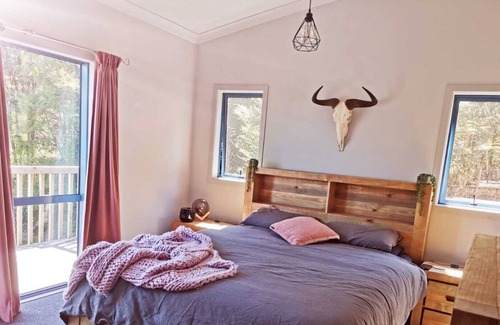 Te Miro Casa | Secluded within 12 acres of native bush