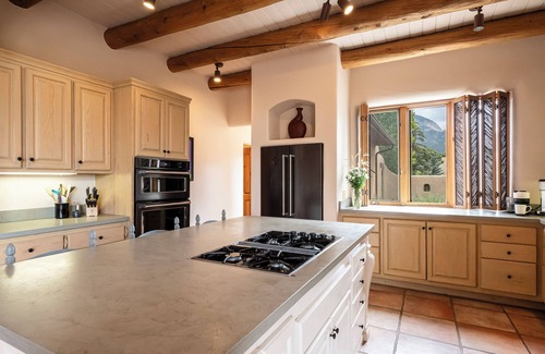 Arroyo Seco Casa | Seco Sundown - Adobe Retreat with Mountain Views, Pool & Ski Access