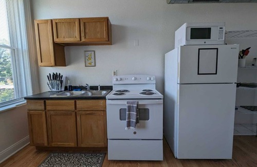 Benton Park West Apartamento | Second Floor King Bed w/ Off-Street Parking Near SSM/Children's Hospital