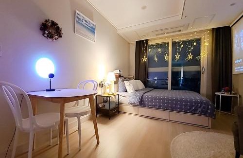 Hanam Apartamento | Secret - 고층호수공원뷰,나만의영화관,미사역2분,120인치스크린,넷플,디즈니플러스,장기숙박추천