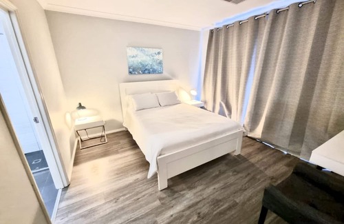 Secret Harbour Casa | Secret harbour beach getaway(200m walk) and the Golf club house (100m walk)