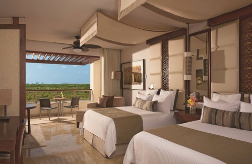 Punta Sam Complejo | Secrets Playa Mujeres Golf & Spa Resort - Adults Only - All Inclusive - Grand Reopening Coming Soon!