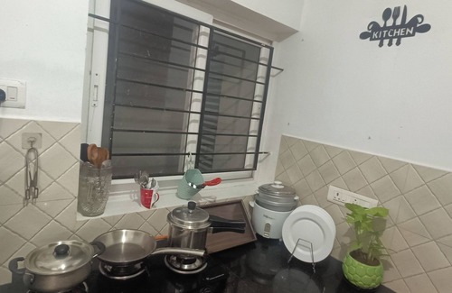 Pallavaram Apartamento | secured gated community 2-bedroom apartment with AC, fitness room, swimming pool