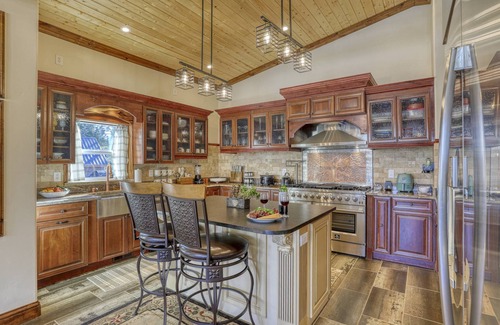 Pagosa Springs Casa | See Fall's Changing Colors! Beaver Lodge:Ultra Lux Home, Sauna, Hot Tub, Lake Views,Amenities Galore