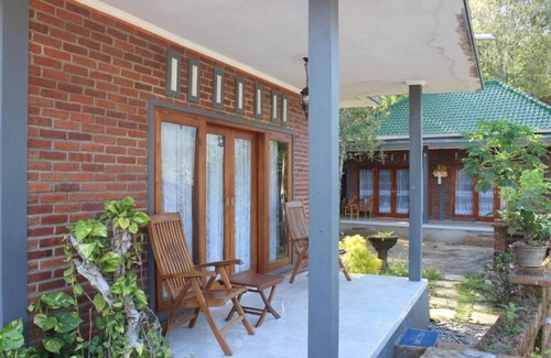 Sawan Casa | Sekumpul Guest House