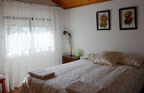 Robledo de Chavela Chalet De Esquí | Alojamiento rural con piscina privada, sala de juegos y barbacoa