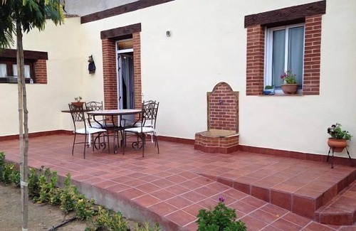 Casas de Benítez Cabaña | Casa rural con piscina privada, wifi gratis, jacuzzi, BBQ, chimenea, jardín