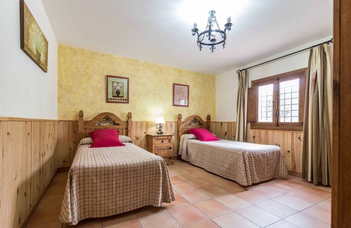 Taberno Cabaña | Casa rural (alquiler íntegro) Sol de Taberno para 6 personas