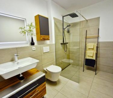 Niedernberg Apartamento | Self Check-in-Kostenfreier Parkplatz-Ruhig&Modern-Balkon