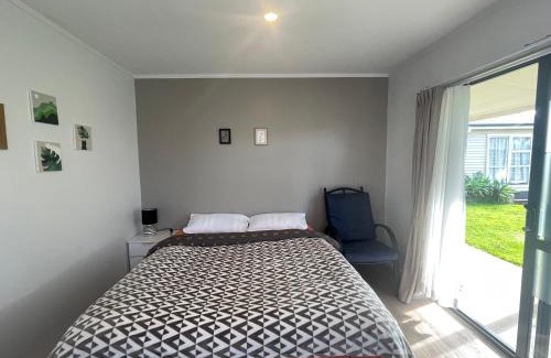 Te Miro Casa | Self check-in sleepout with bathroom
