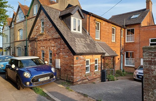 Crewkerne Apartamento | Self-contained 1 double bedroom annex in Crewkerne