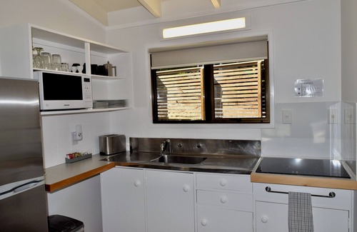 Amodeo Bay Alquiler De RV | Self-Contained 2-bedroom Unit in stunning Amodeo Bay. Views to the Ocean