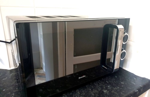 Norwich Casa | Self Contained 4 Bed House with Off Street Parking