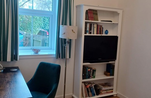 North West Apartamento | Anexo autónomo cerca de todos los enlaces de transporte en el West End de Glasgow