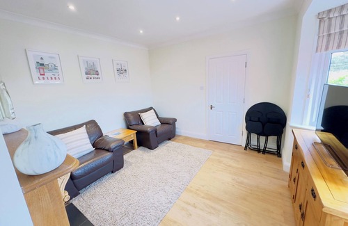 Sutton West Apartamento | Self-contained Suite inside the House