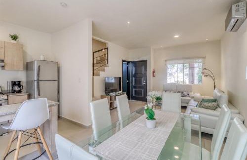 Puerto Juarez Villa | Selvanova Coto 4B, Villa Flamingos 437F