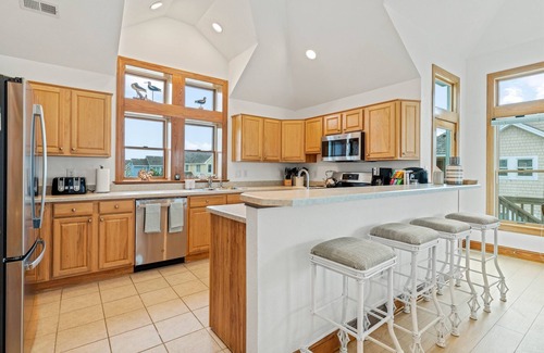 Nags Head Casa | Majestic Views, Surf, Pvt Hot Tub, Game Room, Deck Fully Loaded, Arcade