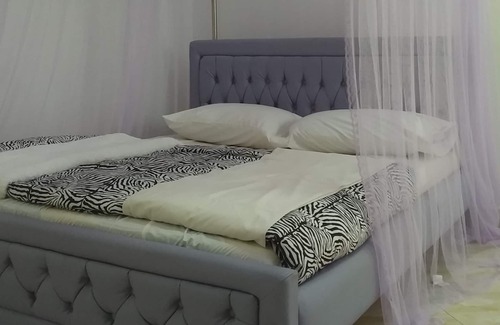 Kabwohe Hotel | Senevin Gardens Hotel