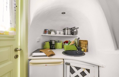 Firostefani Casa | Sensyo Caves