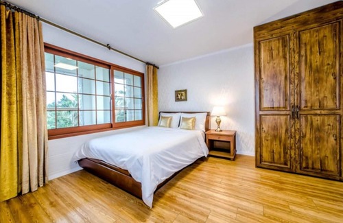Jungmun Casa | Seogwipo Jungmun Happy Sketch Pension