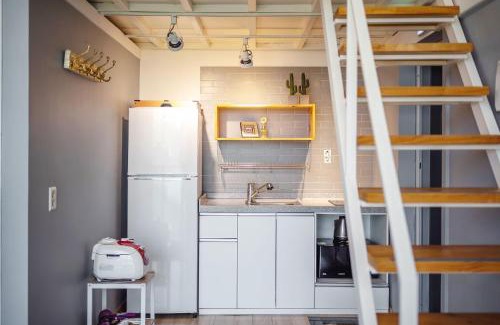 Yeosu Casa | Seollem Onsu Swimmingpool Pension