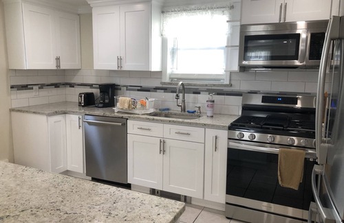 Long Beach Casa | SEPTEMBER SPECIAL 9/8-9/18 – book now BEACHSIDE RETREAT 2 BD APT/ W/PVT PATIO