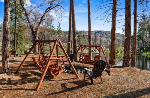 North Fork Casa | Sequoia Dome with Star-port