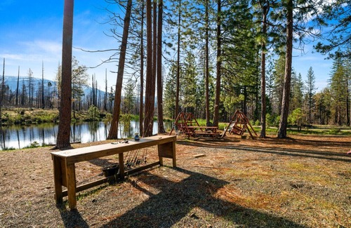 North Fork Casa | Sequoia Dome with Star-port