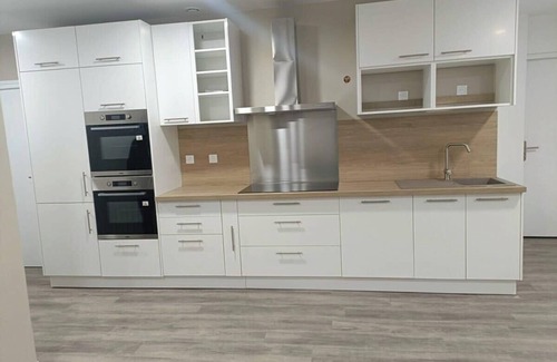 Saint-Etienne-du-Rouvray Apartamento | SER LOFT 8 : Grand appartement 8 chambres idéal groupes, pros et familles