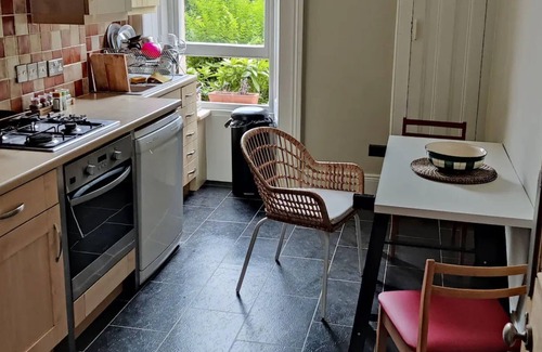 Cotham Apartamento | Serene 2 Bedroom Apartment in Clifton