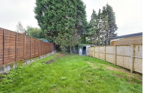 Bon-y-maen Casa | Serene 2- Bedroom House at Cefn Road