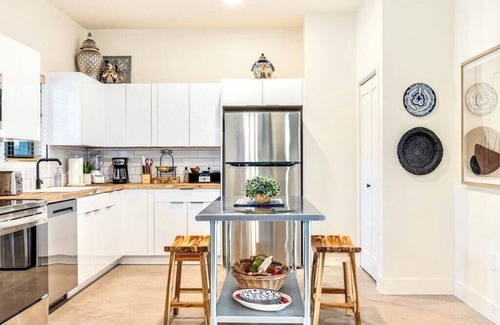 Civano Casa | Serene 3BR Tree-Lined Modern Retreat