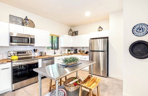 Civano Casa | Serene 3BR Tree-Lined Modern Retreat