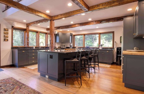 Egremont Casa | Serene 5-BR Retreat 9-Min to Catamount
