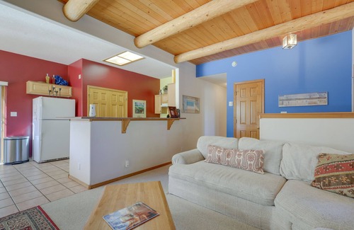 Amalia Cabina | Serene Amalia Cabin w/ Deck & Mountain Views