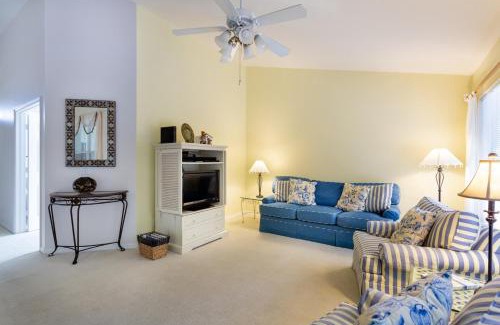 Fountain Lakes Casa | SERENE & ATTRACTIVE 3BR HEATED POOL/SPA HOME