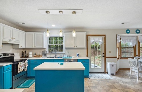 Jonesboro Casa | Serene Bohemian Haven